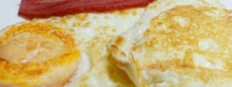 Huevos con bacon saludables