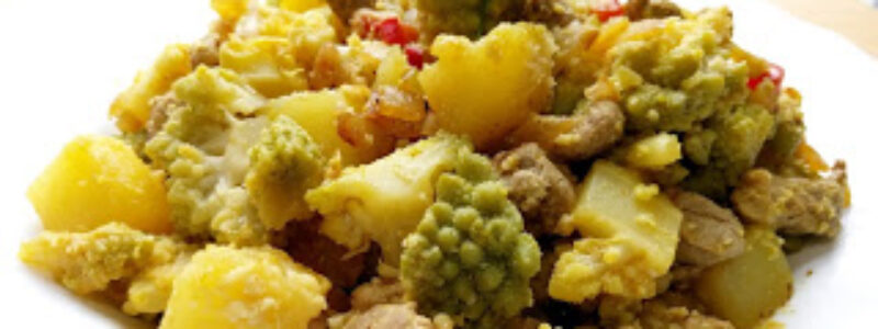 Solomillo con romanesco y patata al curry